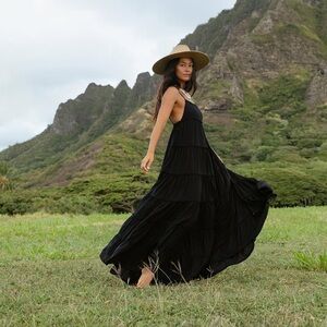 NWT XS MAI Charlie Midi Dress in Bouquet